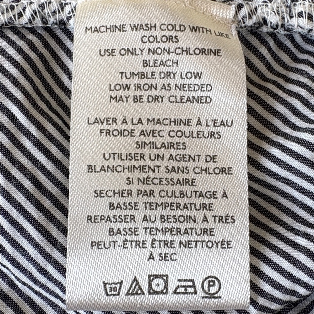 We The Free Happy Hour Oxford Buttondown Size XS - Picture 16 of 16